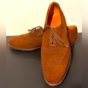 Vintage Cole Haan Suede Wingtip Shoes. Bench Made in England. Size 9D. VGC.